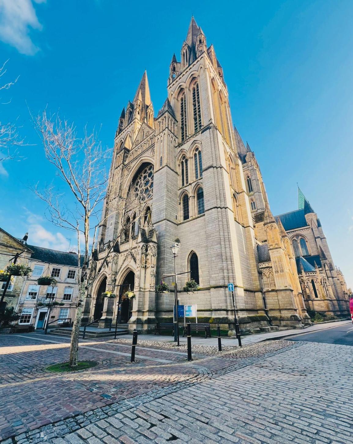 Private Double Room With Ensuite, No Breakfast, Truro City Centre المظهر الخارجي الصورة